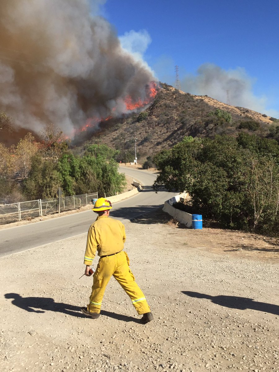 ValleyFireScan's tweet image. Had the privilege of documenting the incredible firefighting efforts of @CAL_FIRE Cory Iverson and the rest of his crew last week on the #ThomasFire. RIP to you Cory. My condolences to your department and family. So tragic