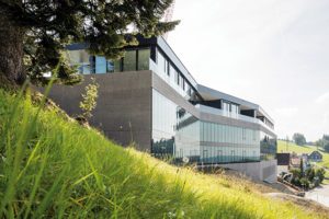 BlogDuBatiment's tweet photo. Nouveau produits bâtiment : DES FAÇADES DESIGN ET ÉPURÉES AVEC LE NOUVEAU SYSTÈME SAGEGLASS… https://t.co/UV2shr7Boe https://t.co/WJ03ofe5rd
