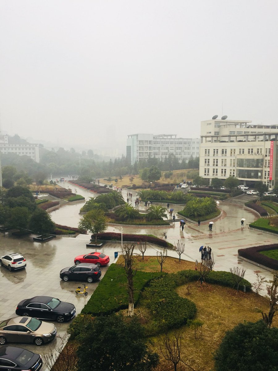 imranazamshaikh's tweet photo. #CTGU #Yichang China https://t.co/Nhv2LfMcgA