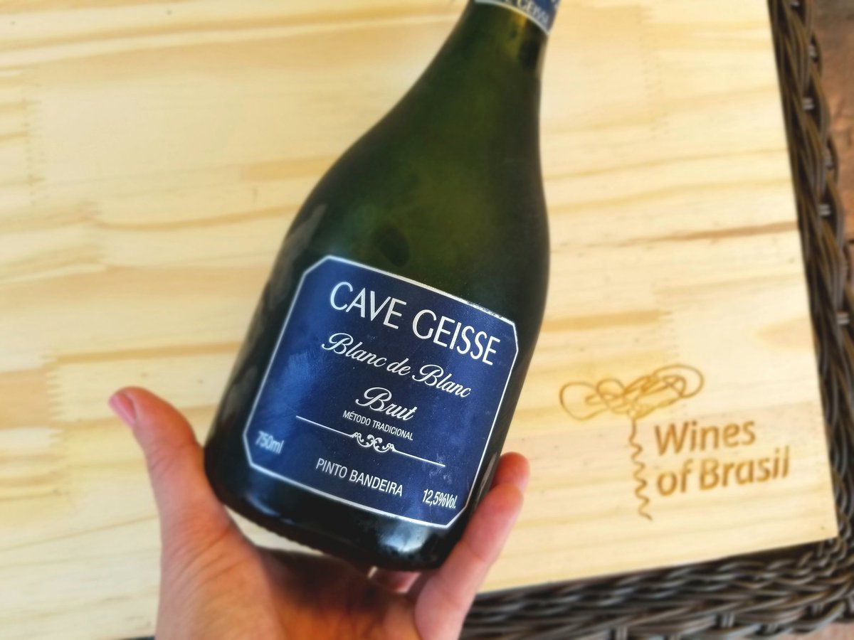 amylieberfarb's tweet photo. Vacationing in Brazil? Go visit the wineries! #Wine tourism is fun when it involves fantastic bubbles! #BrazilianWines #winelover
MT @canterburywine @winesofbrasil https://t.co/PCFaLEa0R0