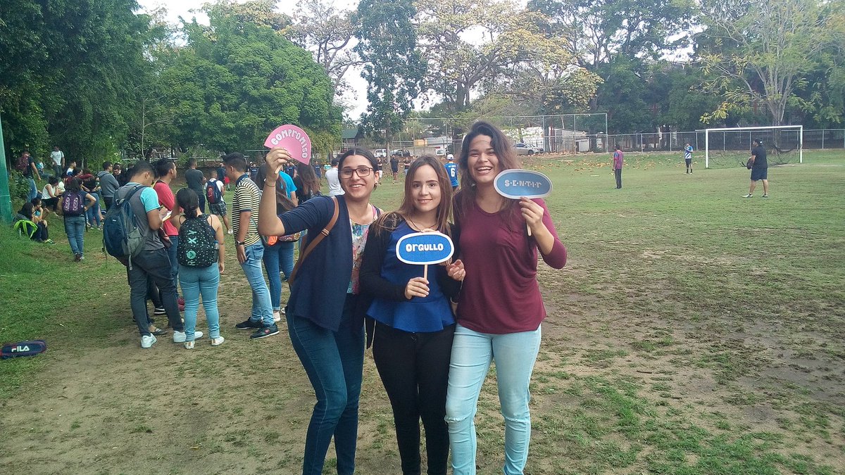 morochoxz's tweet photo. La fomentación del deporte es muy importante para el desarrollo UCABISTA, siempre apoyandolo #SOYUCABISTA #ORGULLOUCABISTA https://t.co/gJlqwHlWHe