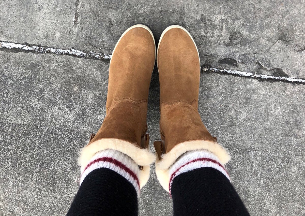 ShoeTease's tweet photo. Listing my top 6 fave Canadian boots brands to keep you snug this winter, #onzeblog!❄️ https://t.co/ZnH0jiCK7R https://t.co/Tsw0pzTRXD