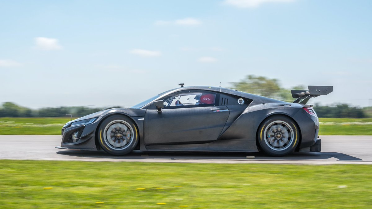 Jalopnik's tweet photo. One 24 Hours of Daytona team next year is run by Honda employees in their spare time: https://t.co/u9tKsAp2pP https://t.co/zwpmZCiwYv
