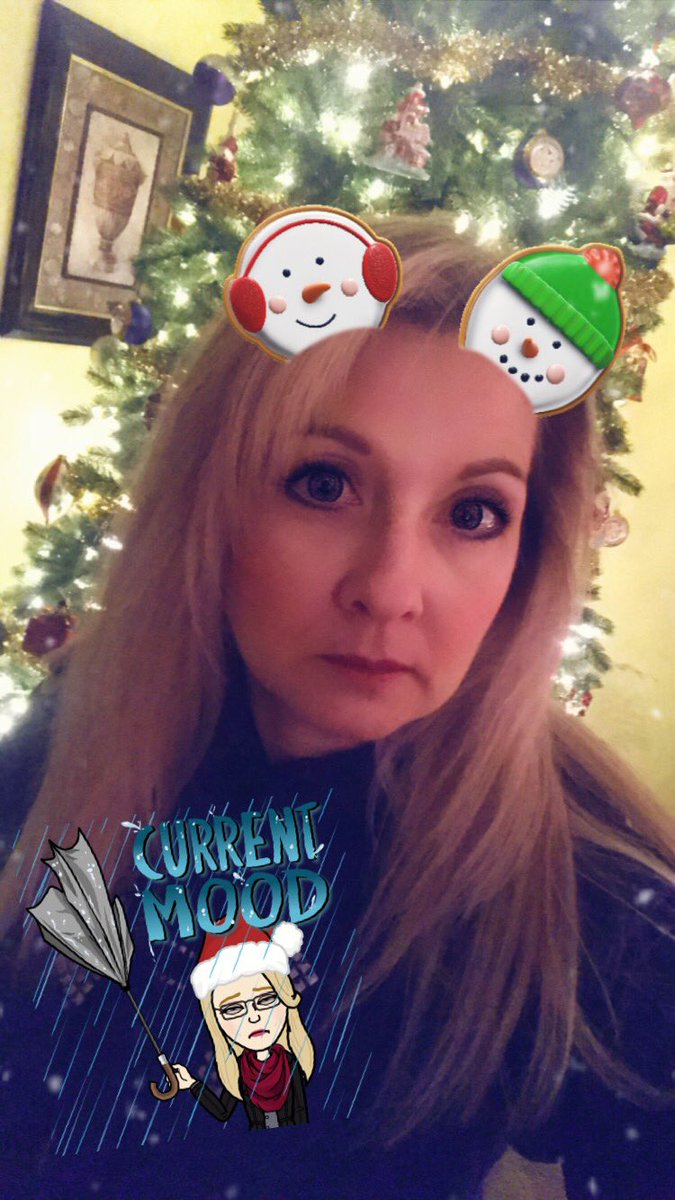 MichelleLSch's tweet photo. When life sucks, and your mother is guilt-tripping you, and your MIL is being a total wench ๐ฉ๐ข๐ #CurrentMood #HotFudgeHelps https://t.co/zE4NIyF4Cb