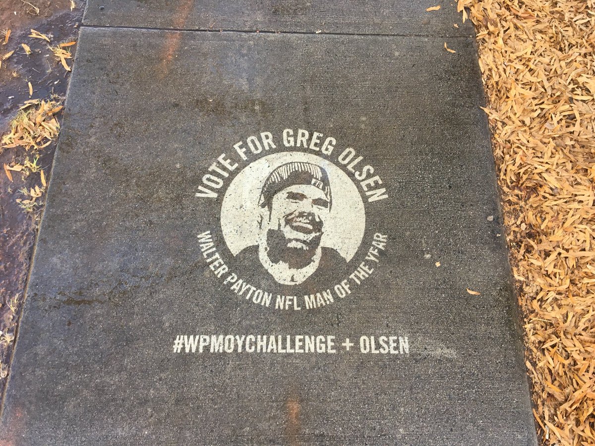 Oh hey <a href="/gregolsen88/">Greg Olsen</a> 👀🏈 New #CleanGraffiti for the <a href="/Panthers/">Carolina Panthers</a>. #WPMOYChallenge olsen