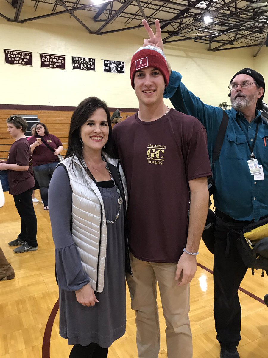 Thank you @JFitzhughPhoto for coming and sharing their story! ✌🏻#stjude