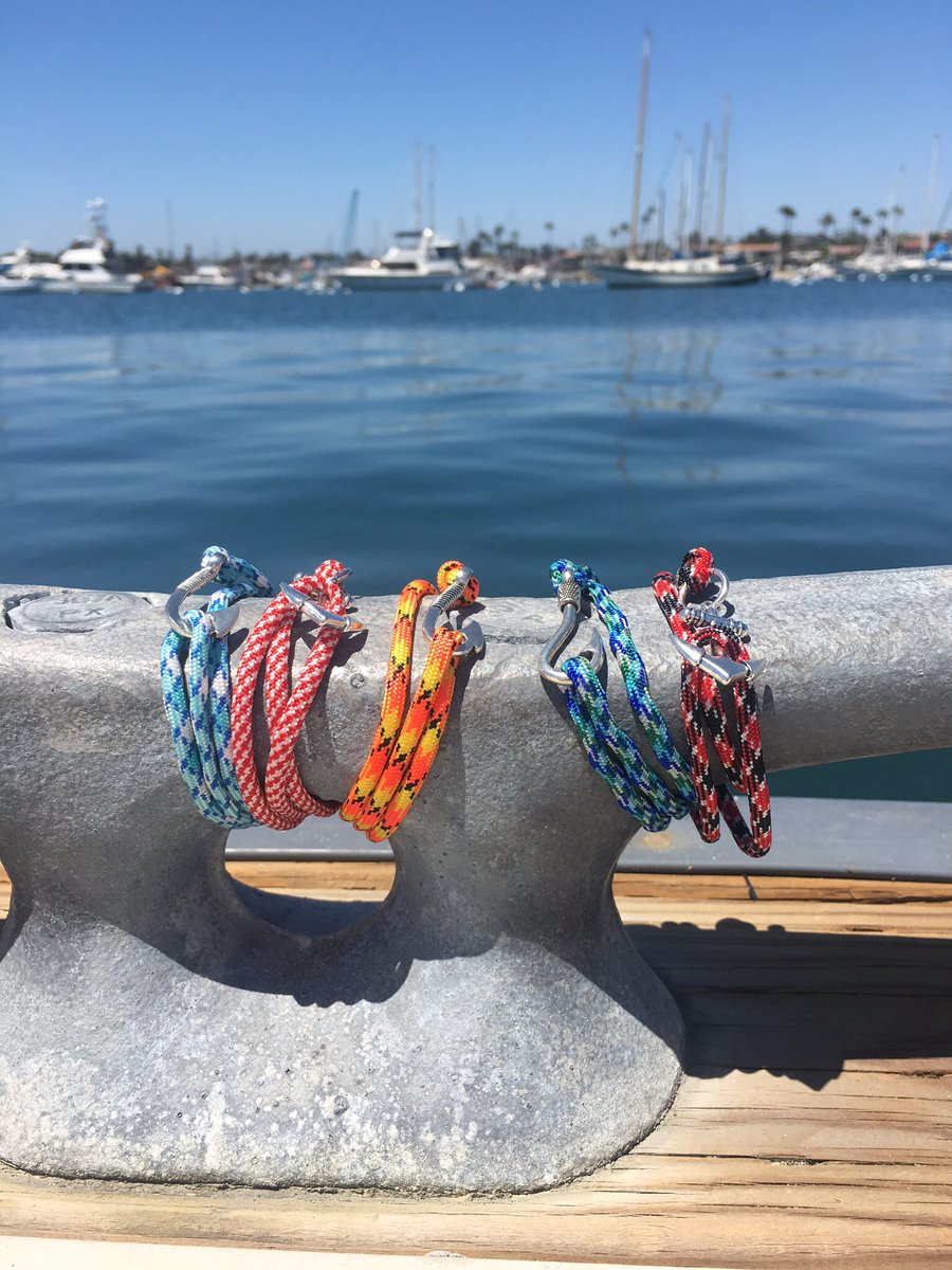 TopSailKnots's tweet photo. Need some last minute stocking stuffers or secret Santa gifts?! We have you covered! Click the link to view over a hundred bracelets!⚓️⛵️📬: https://t.co/ghkjmkFj09 https://t.co/i5IMVNPwKP