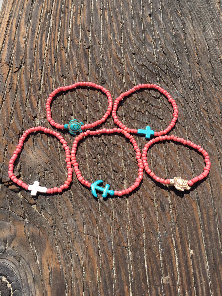 TopSailKnots's tweet photo. Need some last minute stocking stuffers or secret Santa gifts?! We have you covered! Click the link to view over a hundred bracelets!⚓️⛵️📬: https://t.co/ghkjmkFj09 https://t.co/i5IMVNPwKP