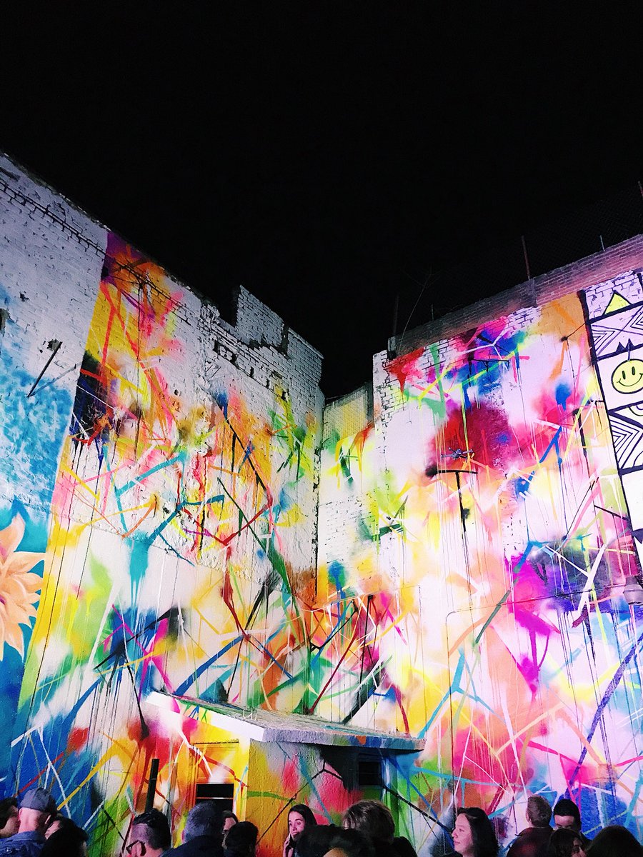 dna_magazine's tweet photo. A night for change 🌙 | @absolutvodka crea una noche donde artistas y negocios se unen para reactivar la colonia Roma 🙌💞| #ANightForChange https://t.co/N2gt8xTWuA