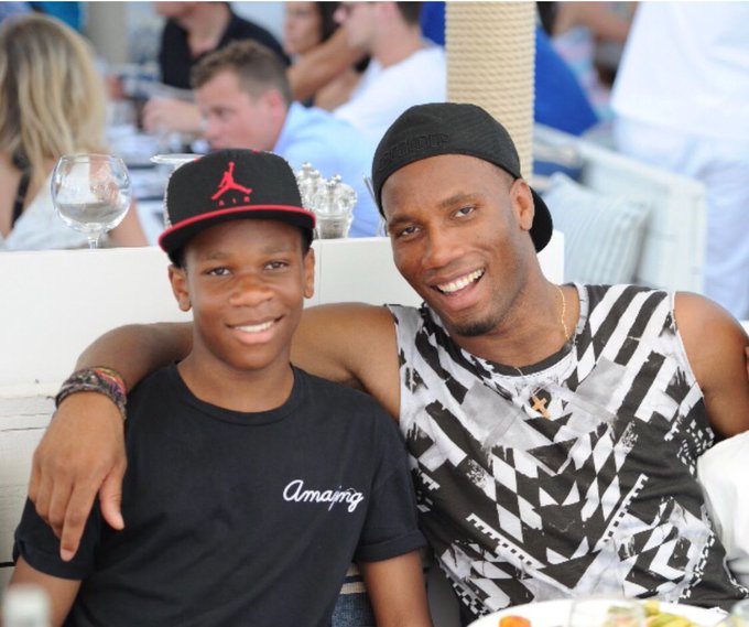 Voir l'image sur Twitter Voir l'image sur Twitter