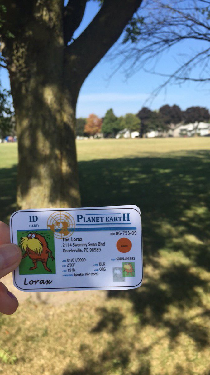 AV510490apes's tweet photo. Since we live in a temperate forest biome, the seasons change. Wishing it was still warm outside! @franklinlorax #apeseco https://t.co/AELPkLN6Kl