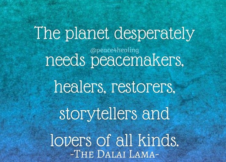 Follow our #Hawaiian storytellers on a walking journey in West #Maui! What the world needs now... 😍☮️💚