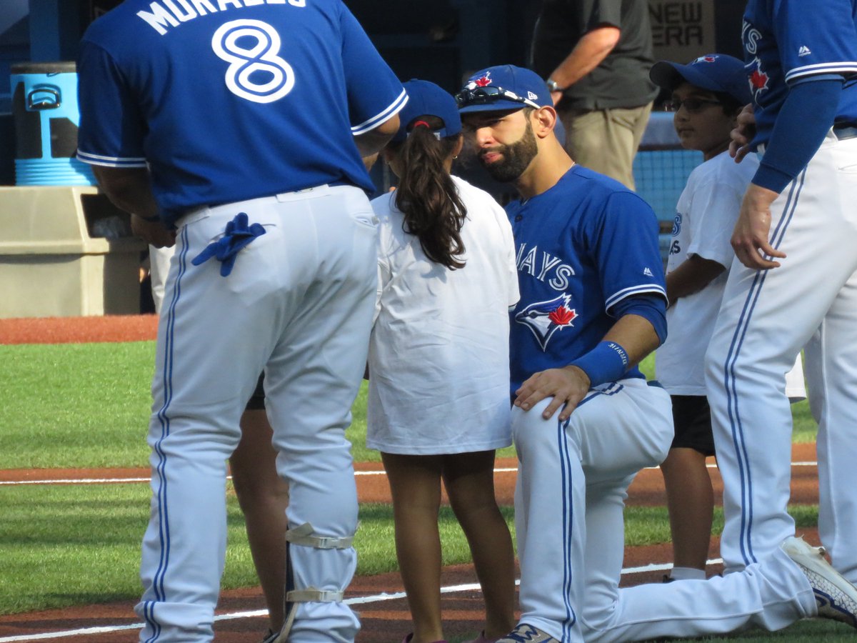biggles14's tweet photo. I always was so appreciative of how sweet @JoeyBats19 was with his #JRJay during the anthems, @BlueJays https://t.co/Sh6qUmT3Wg