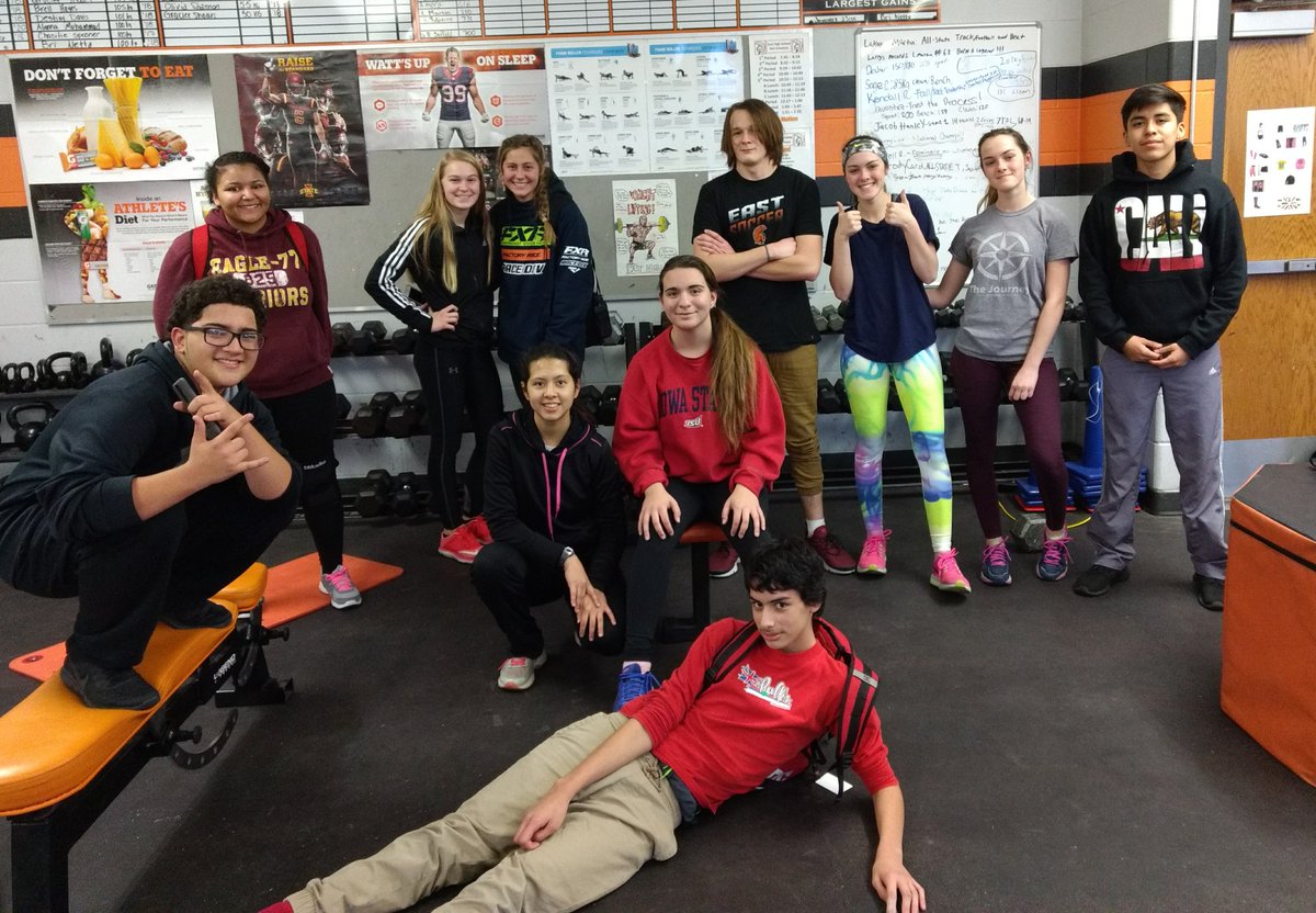 WaterlooGirlsXC's tweet photo. Another great day at Yeti club! The people asked for a picture, so a picture they got! #anotherdrop #strongereveryday โ๏ธโค๏ธ๐ https://t.co/COIpzdH4QK