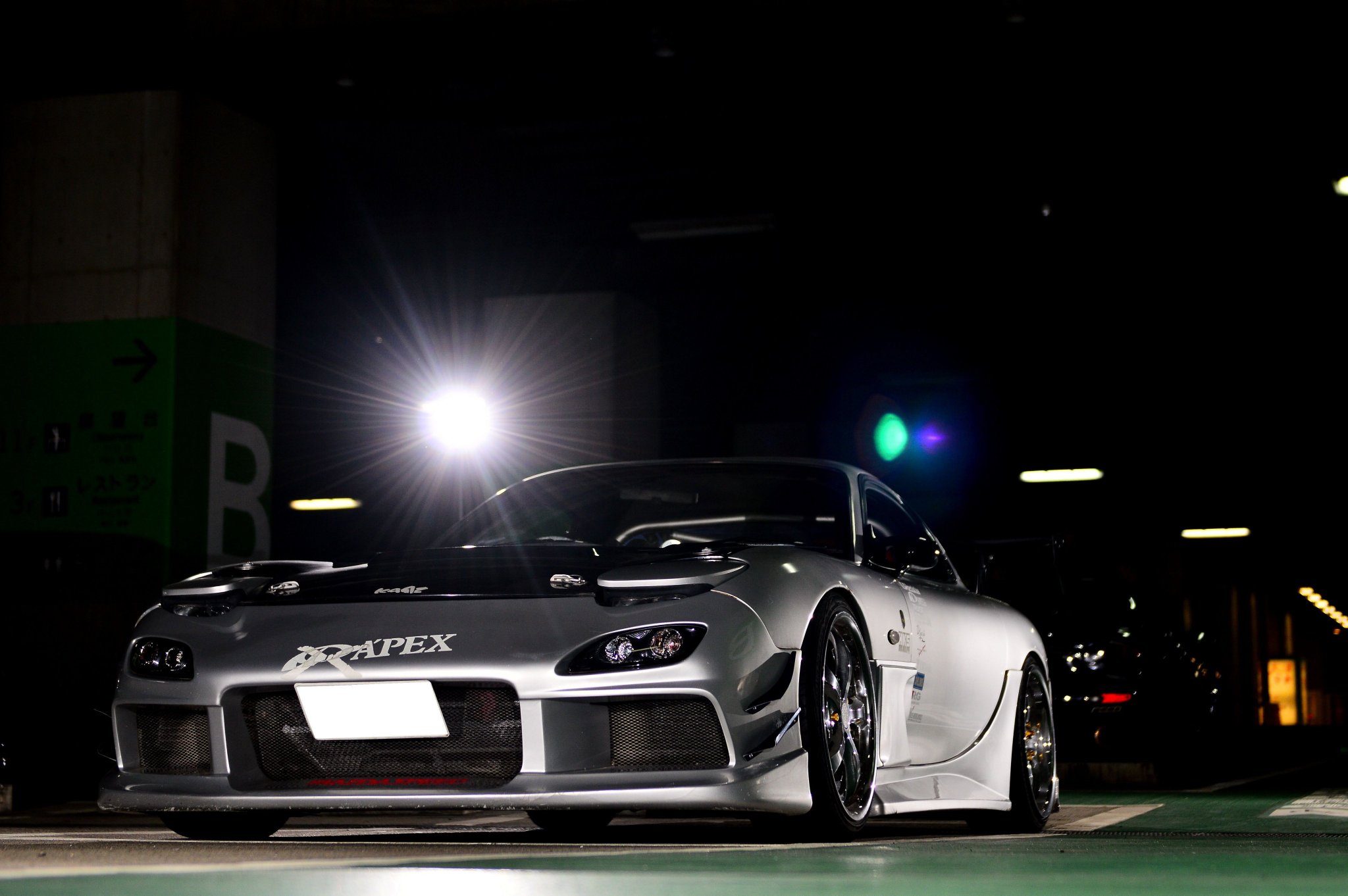 平岡 杏子mark X始動 Twitterren 車撮ってる人って意外にストロボ使わない人が多いけどもっとカッコ良く撮りたい ってカメラやレンズ 高いの買う位ならヨンヌオとかneewer辺りの安いストロボ2 3発とコマンダー買ってライティング覚えた方が安上がりで撮影出来る幅が