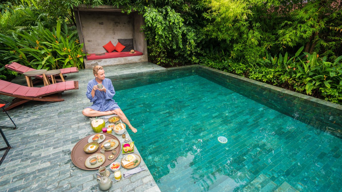 MaadsAsia's tweet photo. Breakfast tastes even better in your own private Pool Suite... 
Great capture of #TemplationHotel by Global Admirer. https://t.co/02v7hvHmud