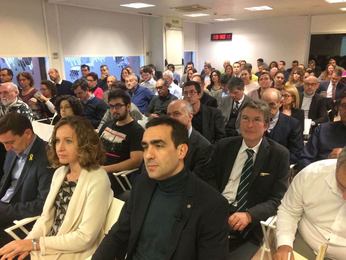 accio_cat's tweet photo. Màxima expectació a ACCIÓ per escoltar les oportunitats i els reptes de futur de la  Indústria 4.0 a Catalunya⬇️
https://t.co/uTIP8lpQcS #Indústria40 https://t.co/eYZengimWB