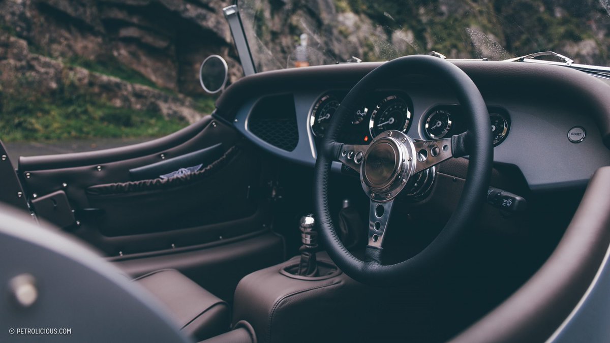 It's Friday, it's the weekend, and there's a new Morgan article on @petrolicious. Wonderful words by @ThePollitt &amp; photography by Steve Fry petrolicious.com/articles/this-… #MorganAdventure