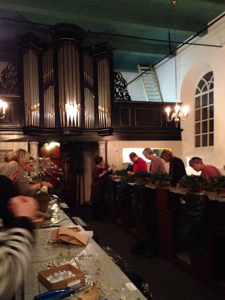 GroningerKerken's tweet photo. In ons jongste lid van de #GroningerKerkenFamilie #kerkMeedhuizen werd gisteren een uiterst succesvolle #kerstworkshop door @JannekeBiemond georganiseerd - het resultaat mag er zijn! https://t.co/jlcX1Mi3N6