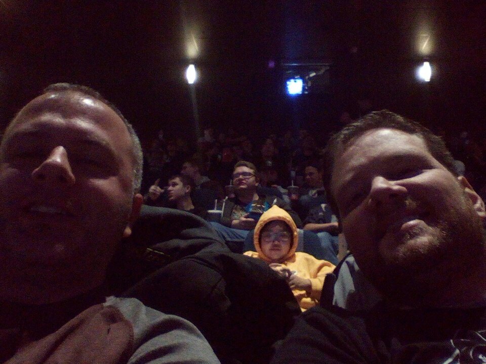 durrell78's tweet photo. Hoping to get drawn for a new @NVIDIAGeForce #StarWarsGPU. Standing in line ready to watch the new @starwars #TheLastJedi https://t.co/OmkUONeTyS
