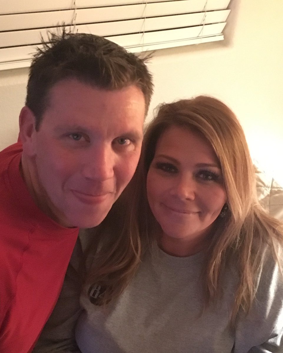 kcase101's tweet image. 5...4..3.2. 1 !!!
LasVegas ...