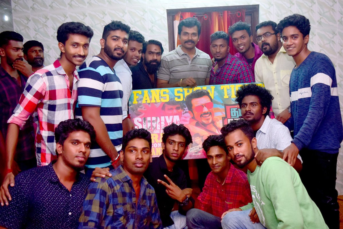 AKSFWA1's tweet photo. @Karthi_Offl Launched @Suriya_offl #Thaanaserndhakootam #FDFSTicket for #KeralaStateCommittee 👍❤ https://t.co/b0FzK4khpR