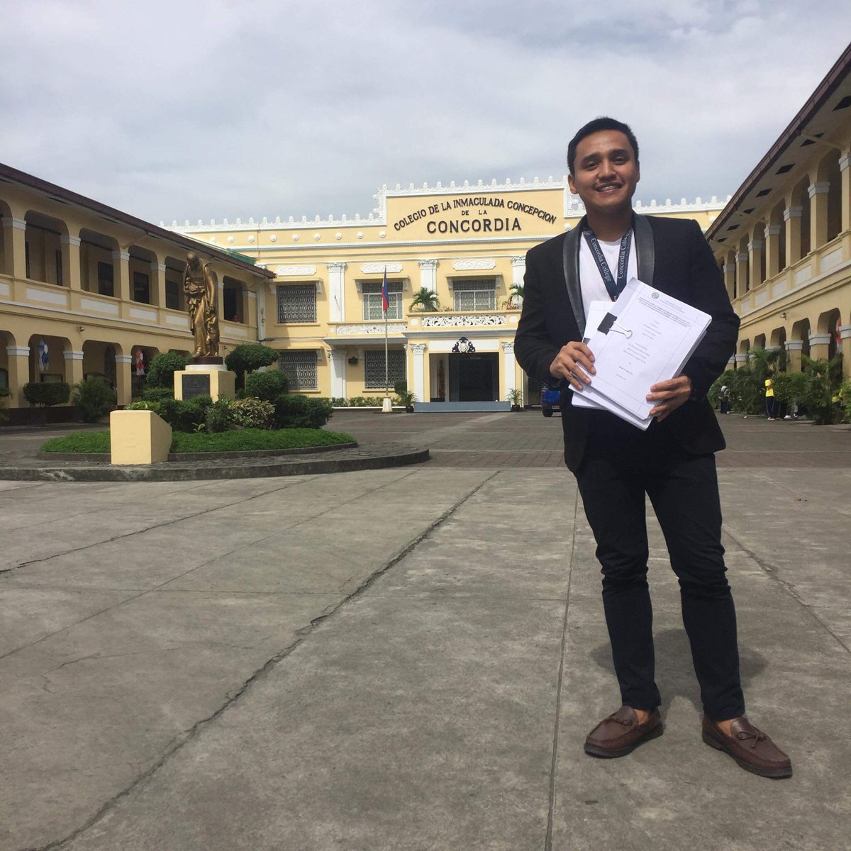 disEdzit's tweet photo. Highly indebted for this Blessing! Achievement unlocked! Adrian N. Palma, RN MSN  #MasterOfScienceInNursing #AdvancedMedicalSurgical #Concordian #GraduationNaLang! https://t.co/MOlhJKCYqz