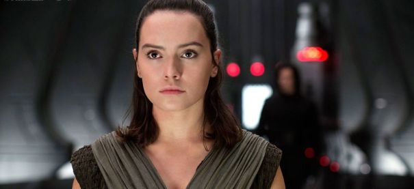 ERNESTONODAL's tweet photo. DEADLINE: The Force Is Strong With ‘The Last Jedi’ As Thursday Night Preview Looks To Rack Up $45M+ – Early Estimate https://t.co/Vy4PLUQtPM https://t.co/x23Q0tLfJ7