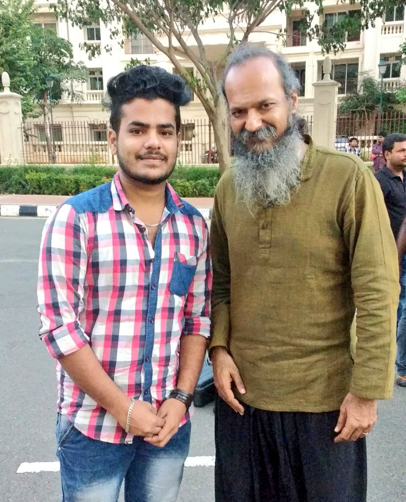 faizee_offcl's tweet photo. With Legend #Niravsha #2Point0 @shankarshanmugh @arrahman https://t.co/cJD1VAtNkv