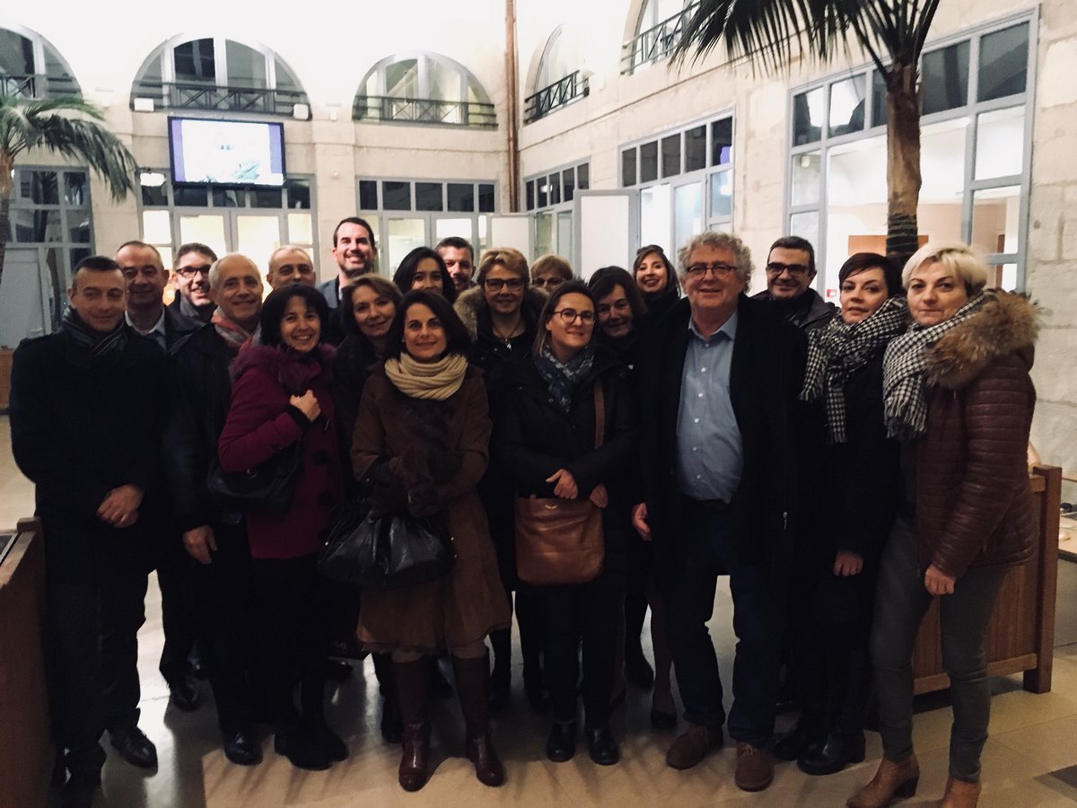 Une belle soirée pour les équipes #banqueprivée et expertise du <a href="/carrebellecour/">@DCP Nol</a> <a href="/ca_centrest/">Crédit Agricole Centre-est</a> , découverte d’un lieu à recommander! => atelier-gourmand.fr/les-ateliers/l…