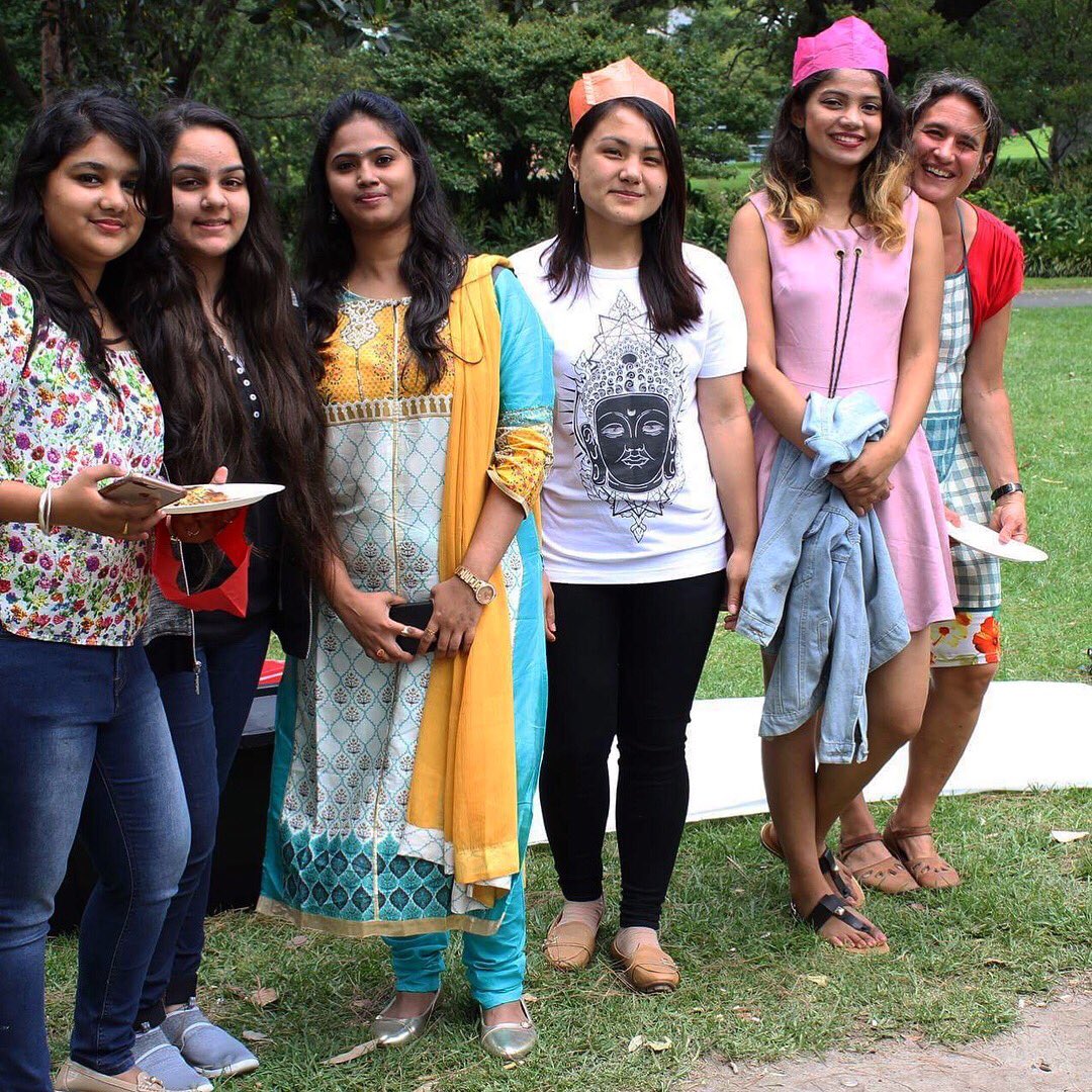 A lovely day at the ATMC bbq yesterday afternoon at the Flagstaff Gardens ☀️🌳🌭🍓🍴🍰🍫