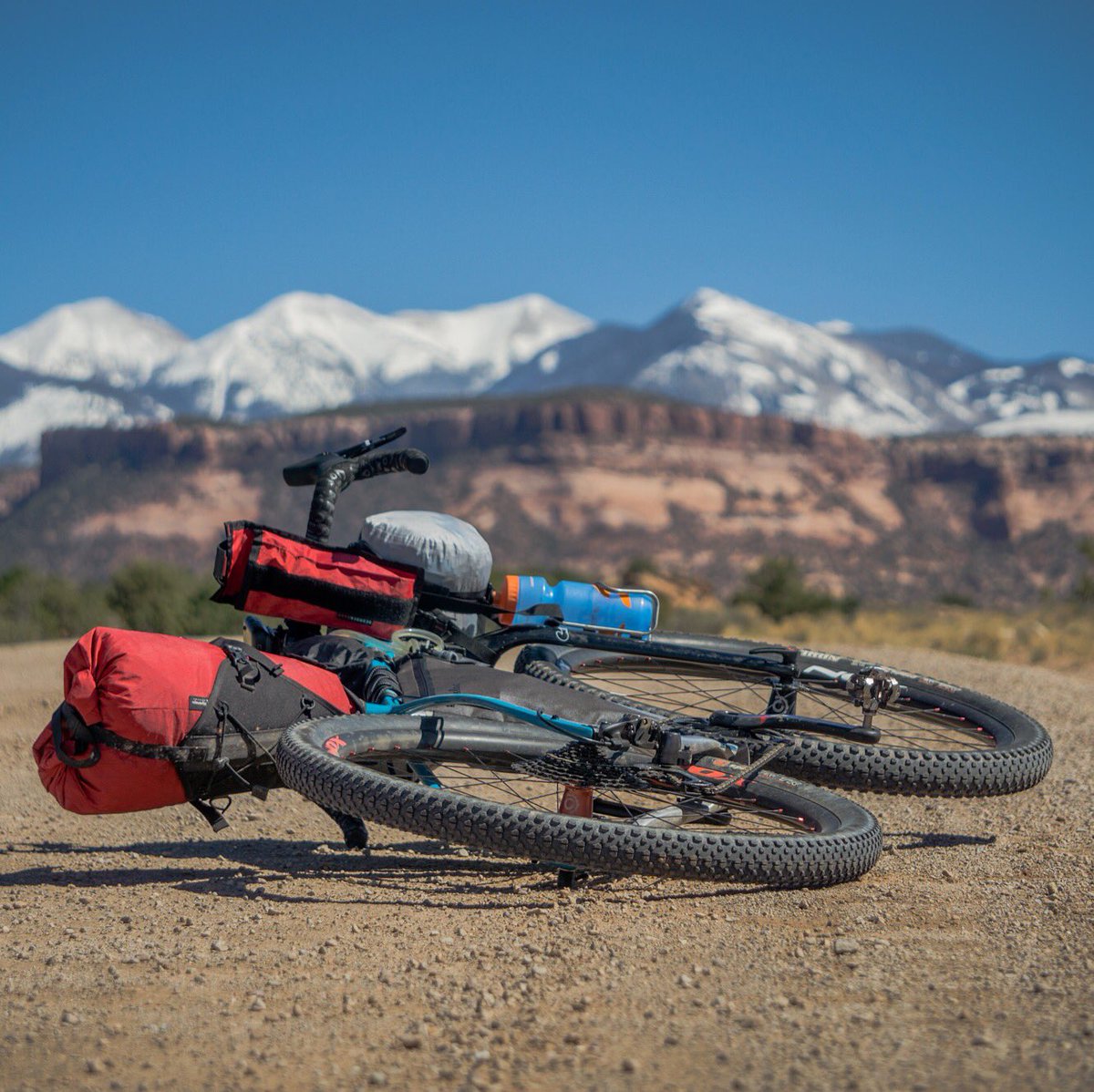 Neil_Beltchenko's tweet photo. December days remind me of spring adventures by bike.
#SalsaCycles
#AdventureByBike
#AdidasTerrex
#LiveWithoutLimits
#IndustryNine
#myi9
#45NRTH
#keepyourbiscuitwarm
#mtb
#bikestoke
#colorado https://t.co/re9HBClcM9