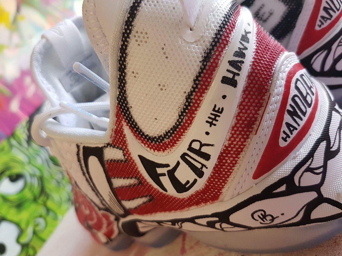 Kevin White (<a href="/kevoooo22/">kevin white</a> ) is the Current Captain of <a href="/nbl/">NBL</a> franchise the <a href="/illawarrahawks/">Illawarra Hawks Basketball</a> . With close ties to New South Wales - artist @handbrakeart was able to create these incredible kicks to support #MentalHealth &amp; <a href="/stitchintime_au/">A Stitch In Time</a>