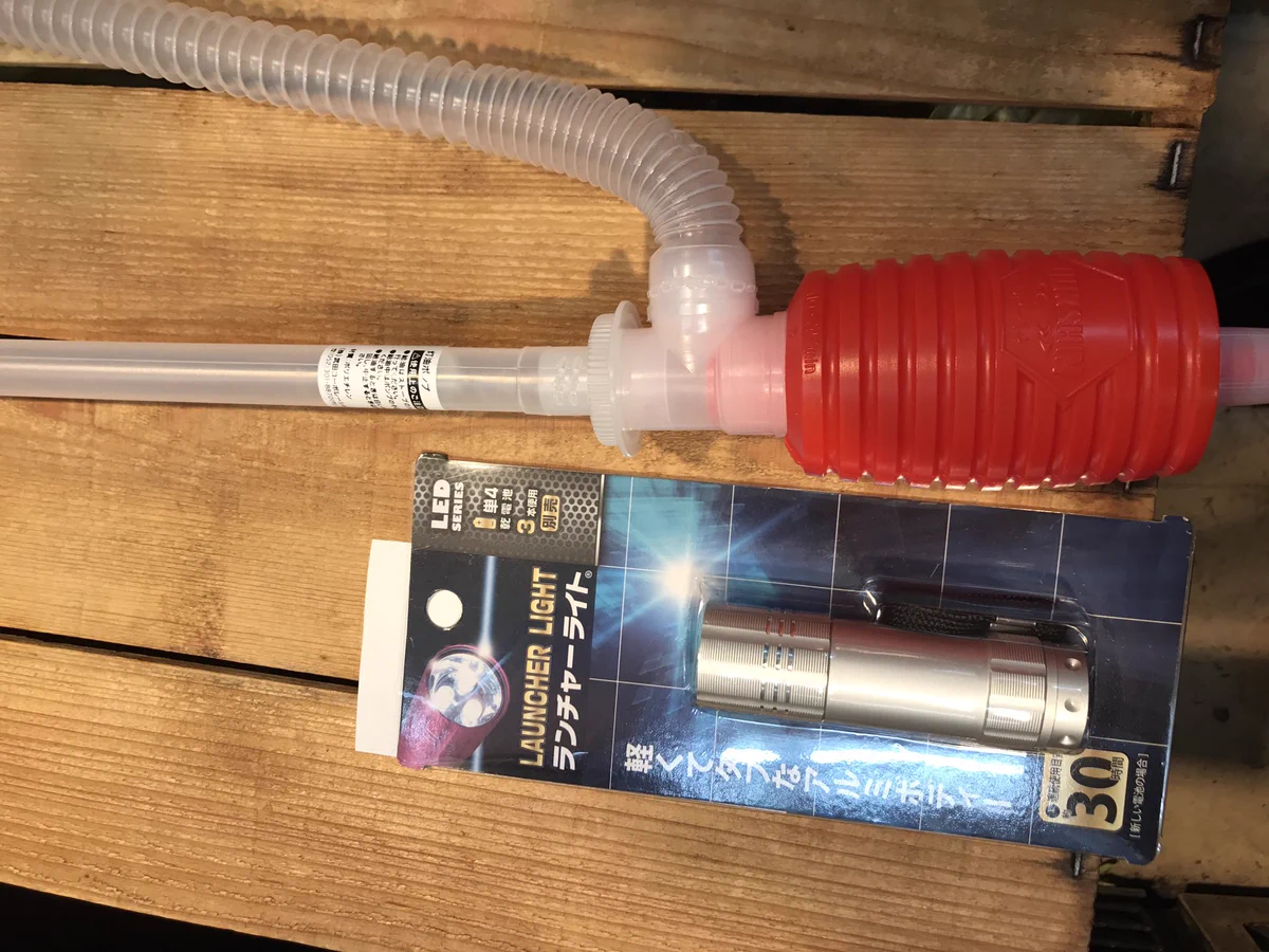 スターウォーズを見たチビっ子を持つパパへｗ100均でライトセーバーを作ろうｗ