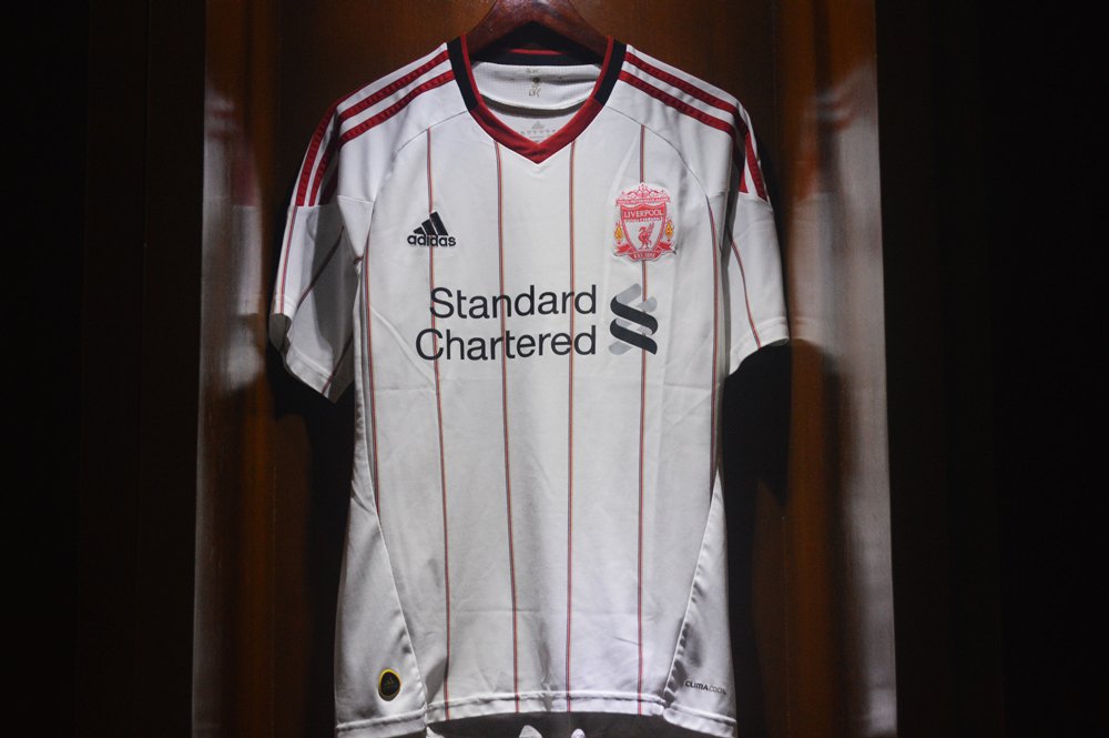 FWDfootballshop's tweet photo. #FFS5
Liverpool Away 10/11
Small (68x48)
Used
NNS BPL Velt Original Player Size https://t.co/jM2Y4PxjWR