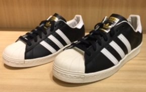 博多阪急 Sur Twitter クリスマスギフトにも ペアスニーカー T Co Qnqbty9vlb アディダス ニューバランス のペアスニーカーをご紹介 恋人や親子 仲の良い友達どうしでお揃いのスニーカーはいかがでしょうか 8階 イングス シューズ T