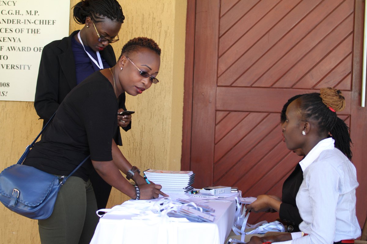 KDA_Ke's tweet photo. Good morning. Welcome to the final day of #KDHC2017. https://t.co/yMVVLjNvql