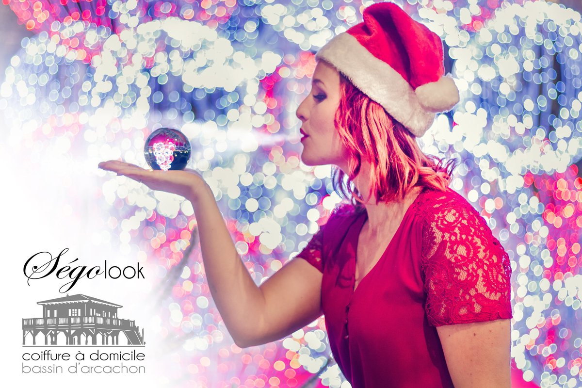 SegoLook's tweet image. Bonnes fêtes de fin d'année à tous ! 
🎅🎄🎉🎁❄⛄💋
 #joyeuxNoel