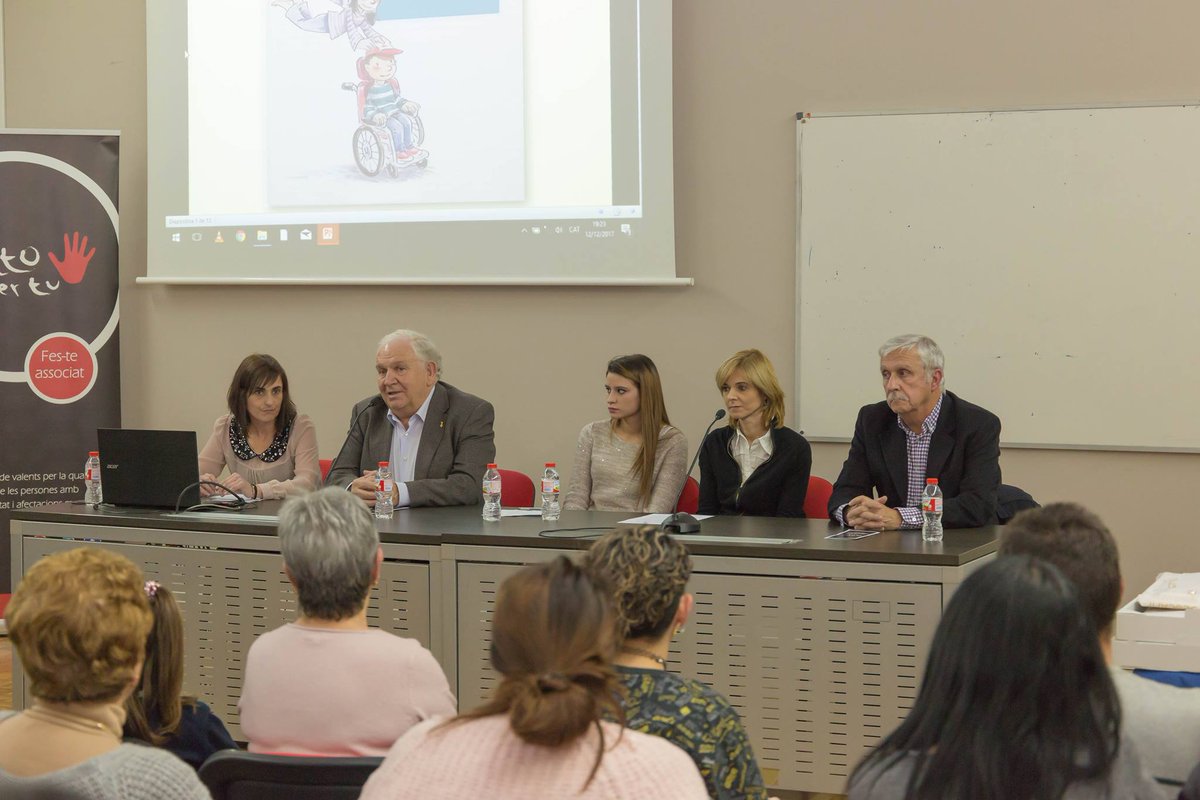 marc_elpoll's tweet photo. Àlex i Laura Reina protagonistes del conte #Lluitopertu #ELPOLLTV: https://t.co/s3sRtrOeG6 https://t.co/SYwkEitFYj https://t.co/IYLQUNNIEP