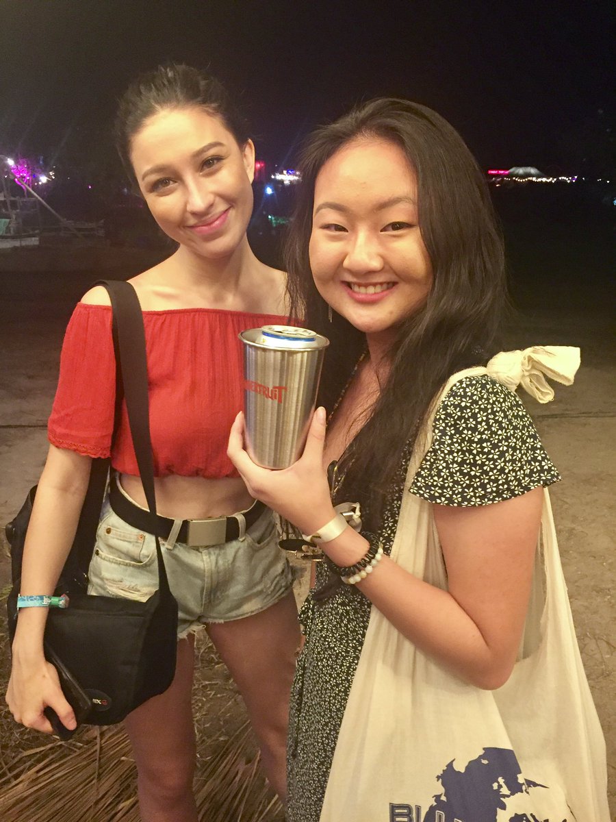 implicitweet's tweet photo. Let the #refillrevolution begin @wonderfruitfestival with this #sweet #reusable #steelcups made by @kleankanteenthailand ❤️ @plasticpollutes https://t.co/AtblqDSdZG