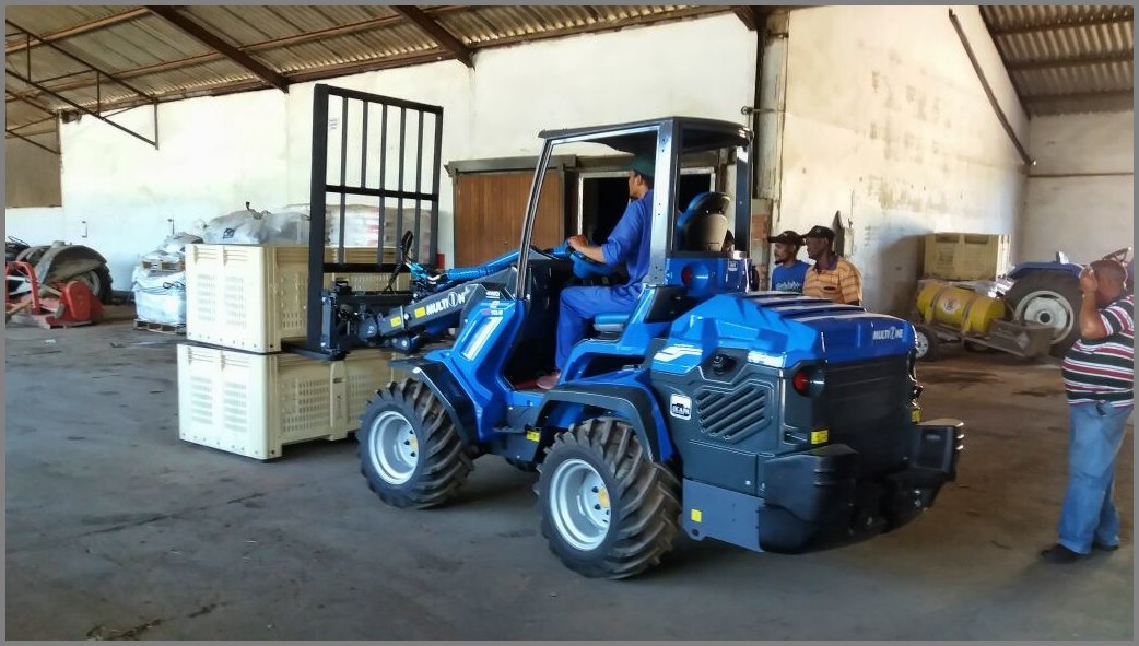Monteith Farms trying out their new 10.8 MultiOne. Thank you for your support and to our Western Cape dealer Ikapa for the sale. #biggerisbetter #allterrainforklift #multionesa
