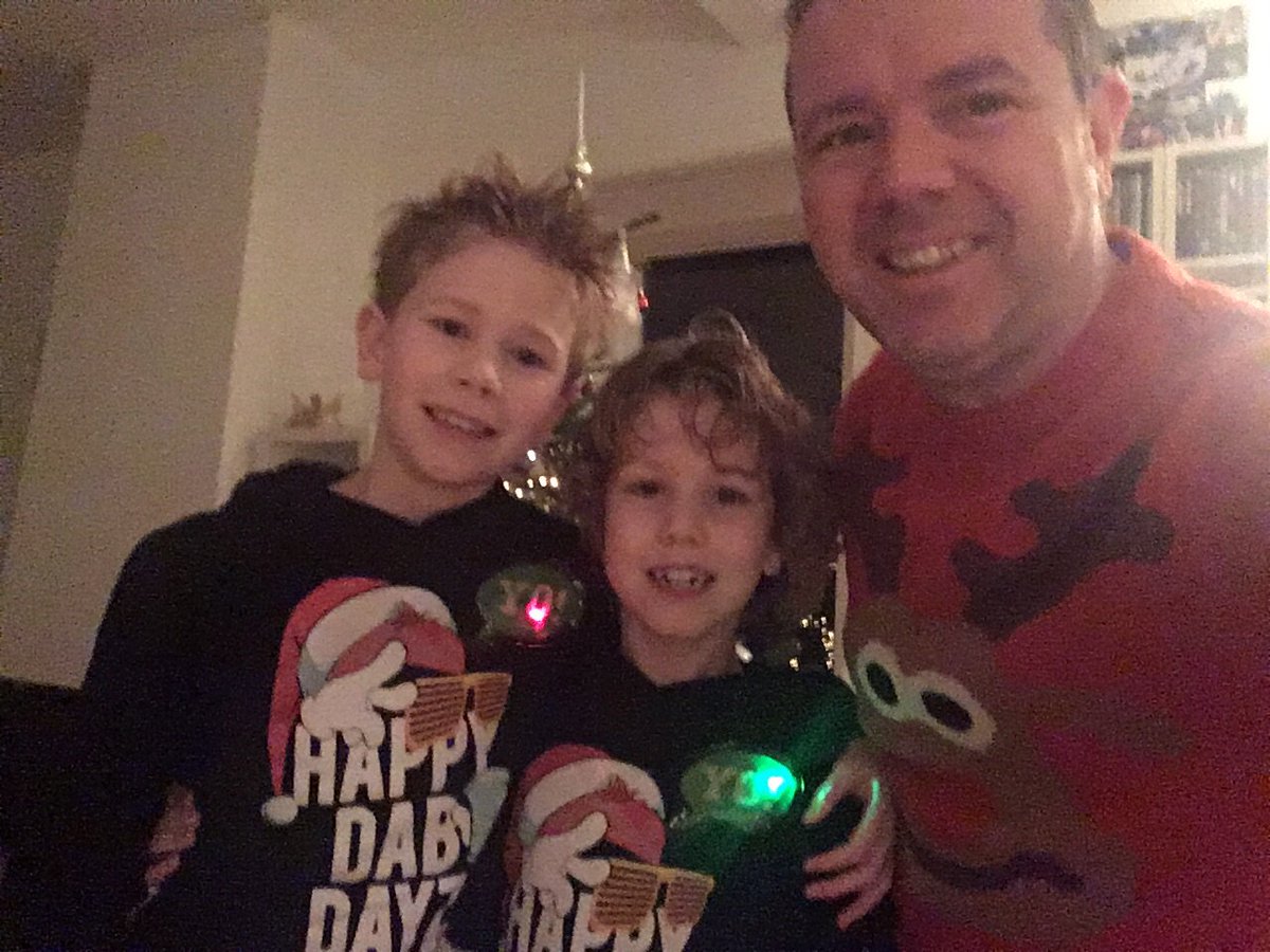 #UglyChristmasSweaterDay! De jongens doen ook mee! <a href="/TalentenPro/">Talent en Pro</a>