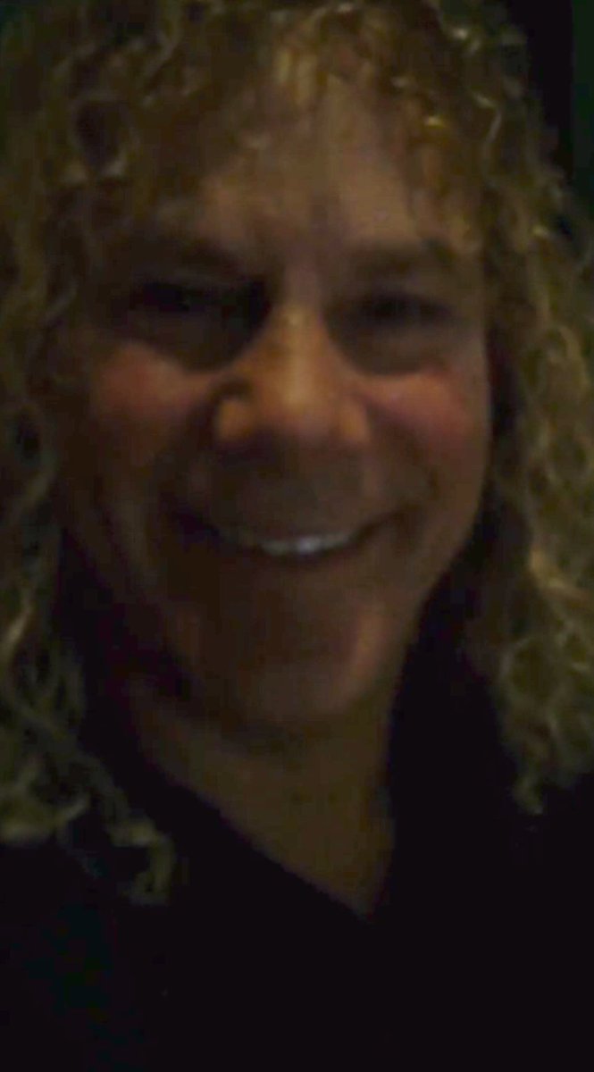 BJALWAYSIMHEART's tweet photo. David Bryan photo credit by @gabbyisbryan #RockAndRollHallOfFame 
https://t.co/A0oCJb4jAC @dbdavidbryan https://t.co/yWQZXAbpMB