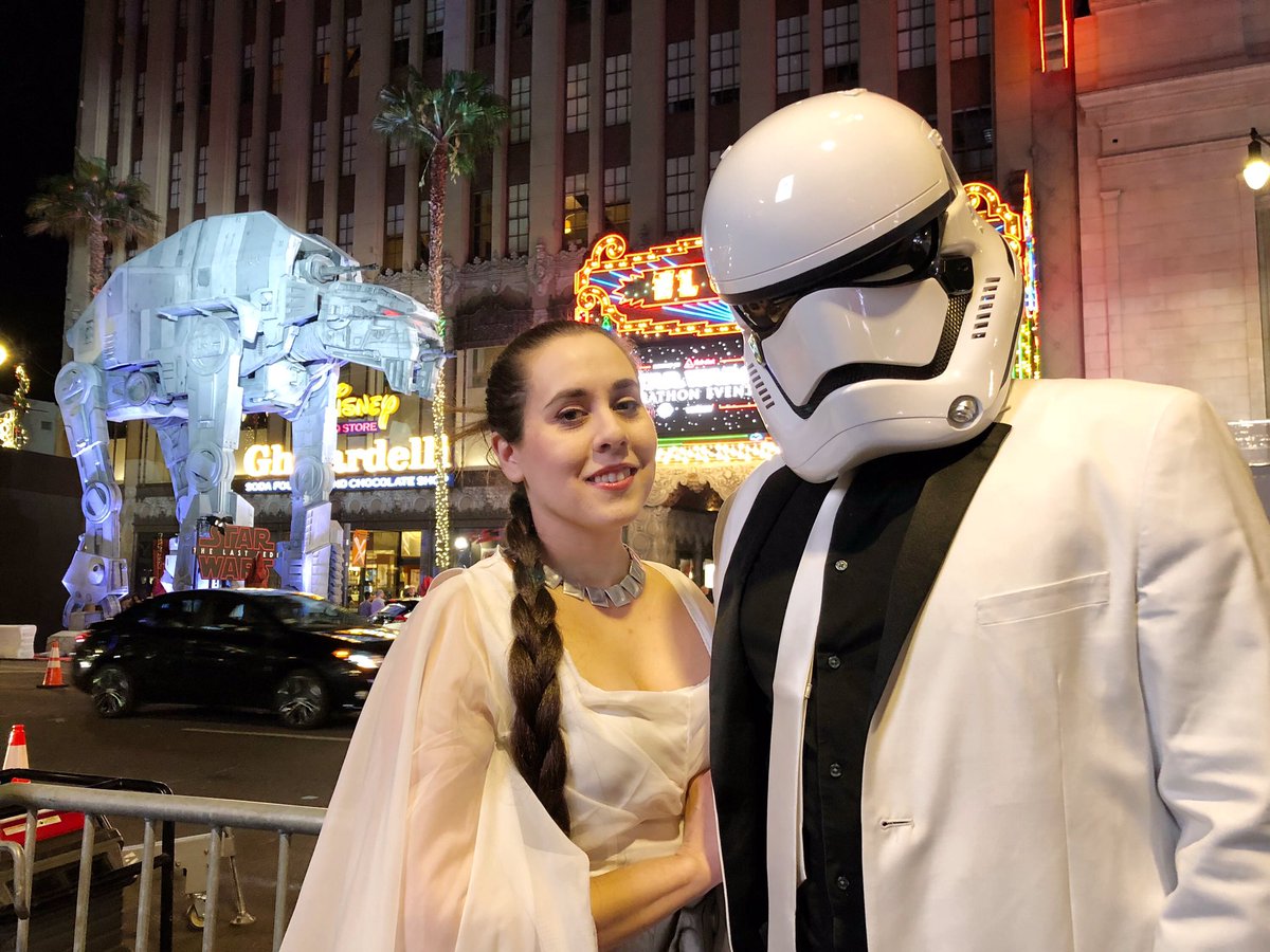 ColinOhReally's tweet photo. .@NBCLA hey knbc, I just saw you put us in your Star Wars premiere coverage! You guys rock! https://t.co/zjM3fXeXuS