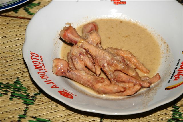 arieparikesit's tweet photo. #AyamWar #Solo
- Gudeg ceker Bu Kasno Margoyudan
- Sego Liwet Yu Sani Solo Baru lengkap dengan uritan https://t.co/6kZWnoa5wg