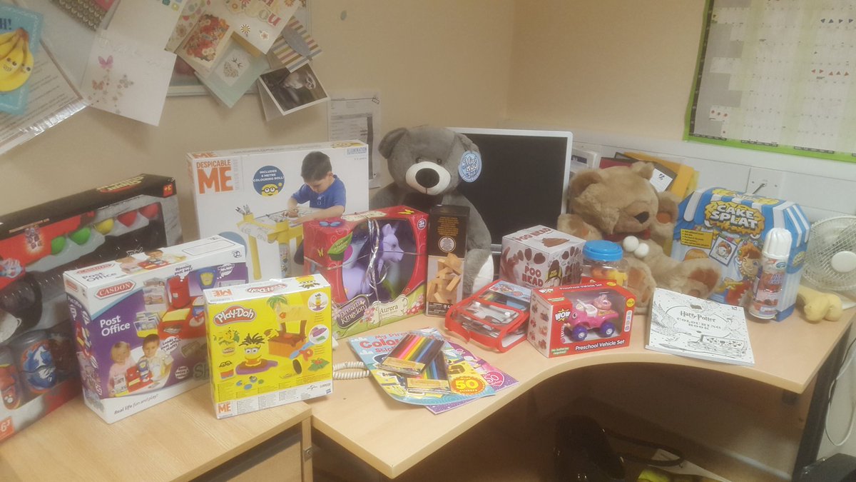 Presents for children who wouldn't necessarily get anything for Christmas 😢#rockfm #ward16 #ward14 #rph #traumaunit