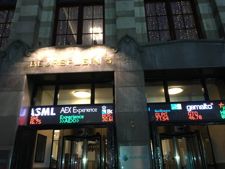 Vandaag mogen we op de gong slaan op Beursplein 5! Kijk je om 09.00 mee op RTL Z? <a href="/euronext/">Euronext</a> <a href="/aexnl/">Euronext Amsterdam</a> #jubileum #35jaar