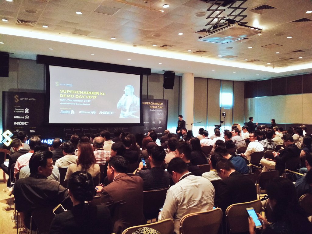 SuperChargerFT's tweet photo. Standing room only at Malaysia's first #FinTech demo day: #SuperChargerKLDemoDay. ⚡ 🇲🇾 Huge thanks to the Malaysian Securities and Exchange Commission for providing this wonderful venue. https://t.co/kRiNAJdFth