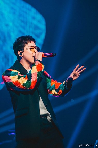 dreamenet's tweet photo. FTISLANDのライブツアー「FTISLAND AUTUMN TOUR 2017 –Here is Paradise-」のファイナル、日本武道館公演をWOWOWで12月17日（日）独占放送！ https://t.co/5x3YhsomG5 https://t.co/Y5WxG1voKT