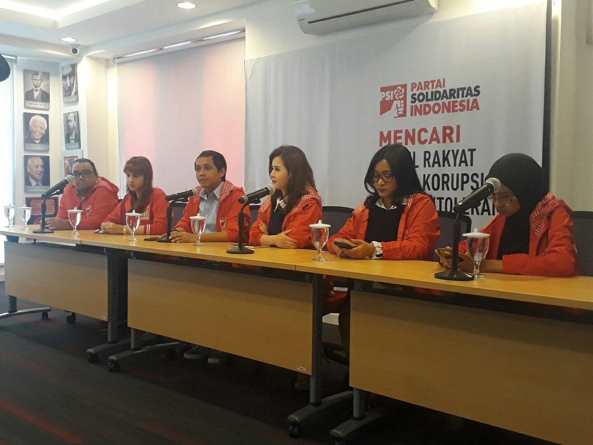 CartesAsbit's tweet photo. Terima kasih untuk perjuangan semua sampai tahap ini. @PSIMALUKU @psi_id
#PSILolosVerifikasi https://t.co/6rLiLGcS1T